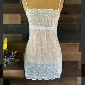 Victoria’s Secret size small white lingerie Y2K